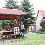 Gaststaette Und Zur Einkehr Estalagem *