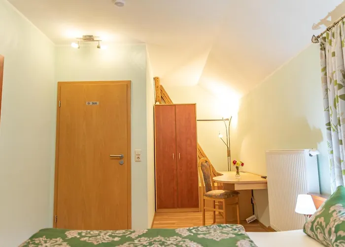 Gaststaette Und Zur Einkehr