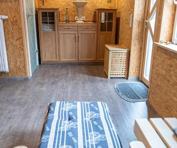 イン Gaststaette Und Zur Einkehr Neustadt an der Orla