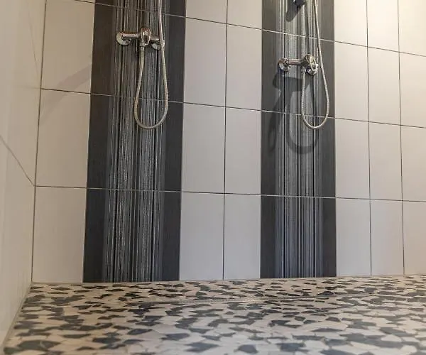 Gaststaette Und Zur Einkehr Inn Neustadt an der Orla